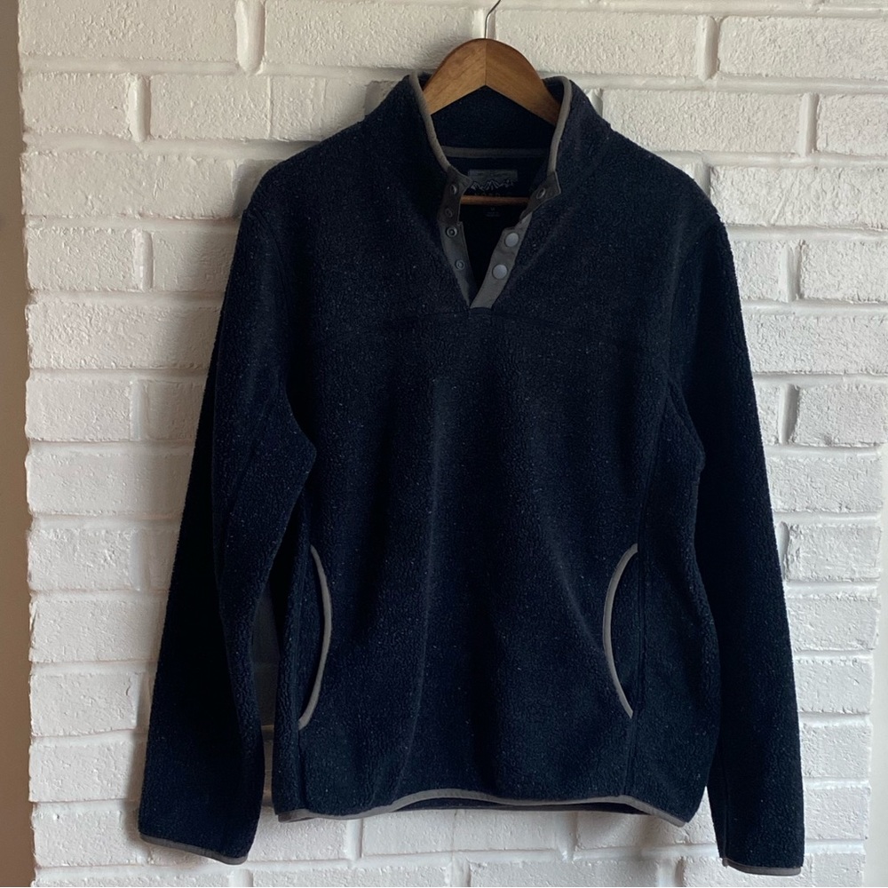J crew Nordic pullover fleece size medium 1/4 snap dark blue speckled EUC